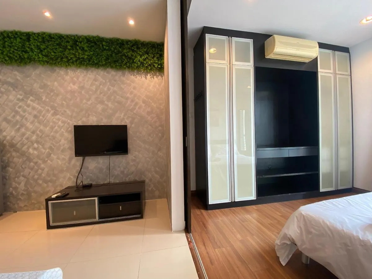 Spacious 3R,2R,Studio 5Min Walk To Time Square,Lalaport, Pool,Gym,Wifi Lägenhet Kuala Lumpur Malaysia
